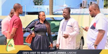 KOFI AGYEPONG ‘TOUCH BASE’ WITH YEA STAFF